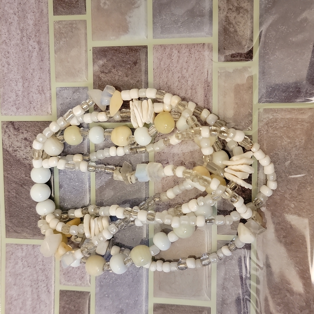 Beaded and Shell layered Bracelet